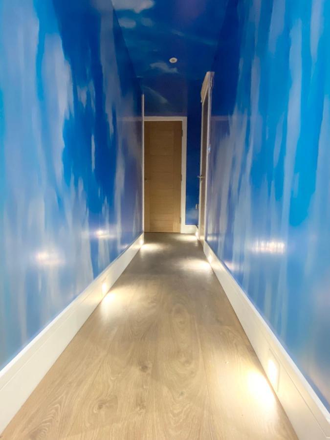 Cloud9 Guest House - By Coastline Retreats - 2 Bedroom Self Contained Garden Flat - Luxury Bath, Netflix, Superfast Wifi, Parking Included Bournemouth Exterior foto